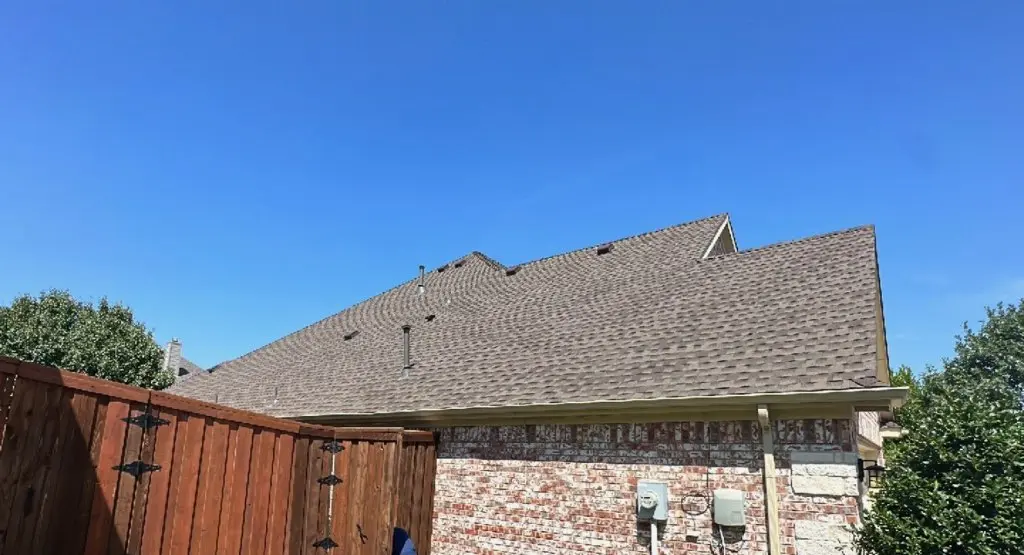 Completed roof replacement project in Valley Falls